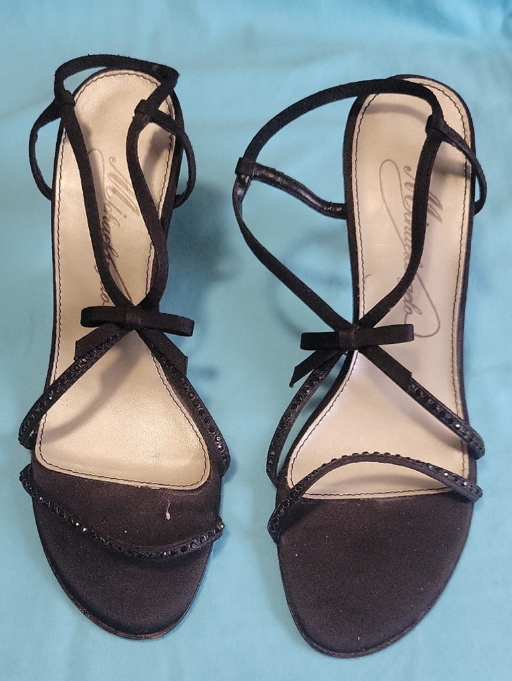 Michaelango's Women's Black  Bow Sandals with strap Size 5 1/2